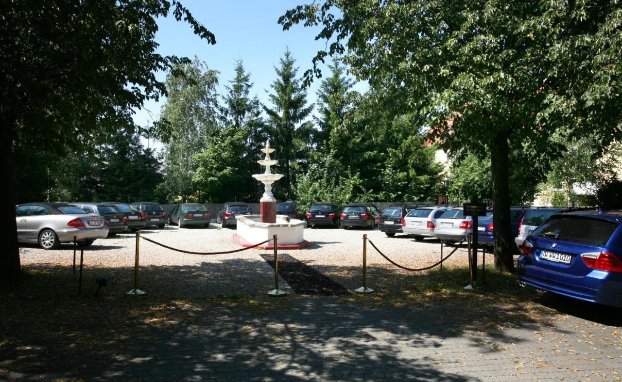 Runas Air Muc Park Sleep & Fly Hallbergmoos Exterior photo