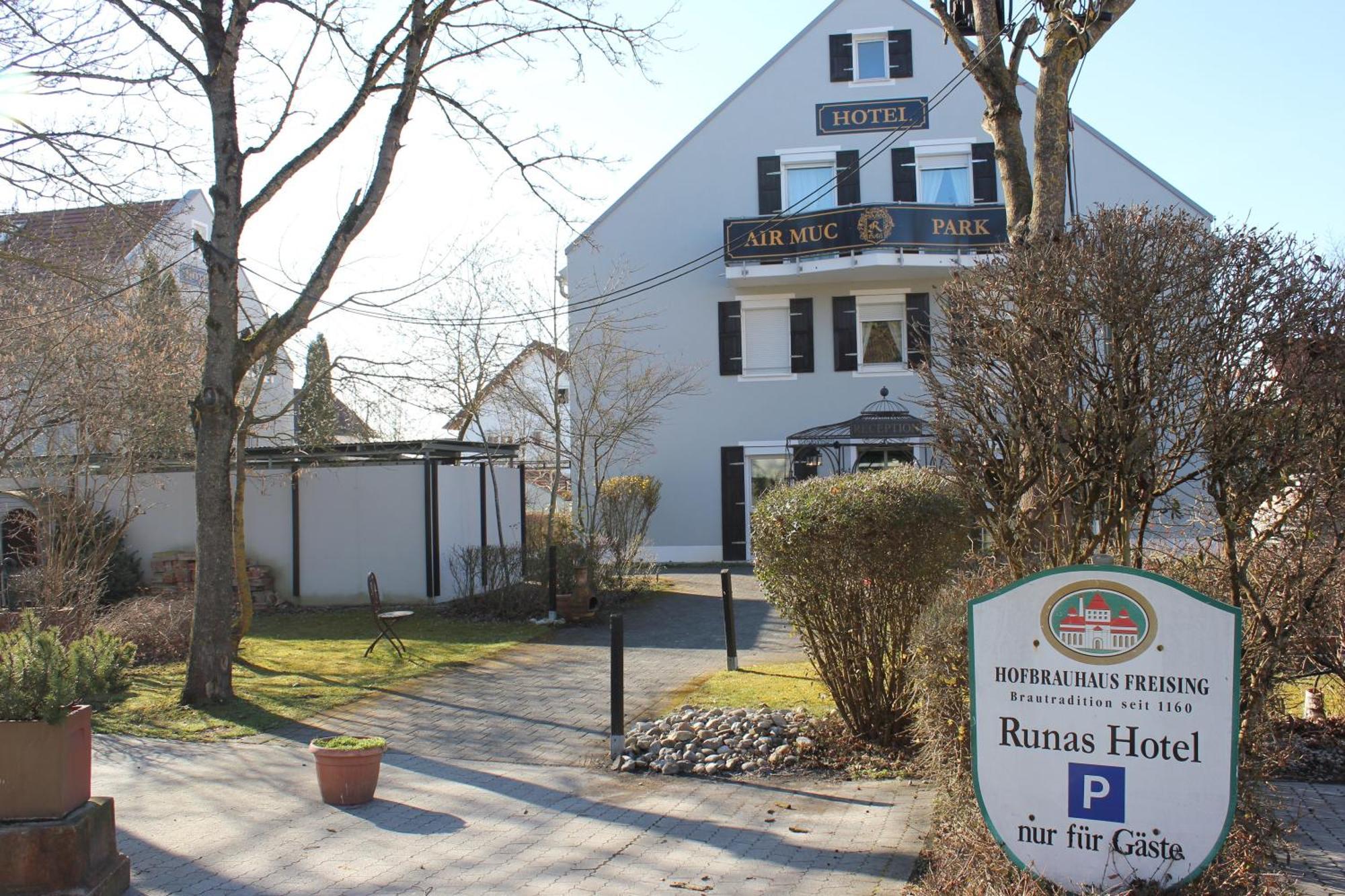 Runas Air Muc Park Sleep & Fly Hallbergmoos Exterior photo